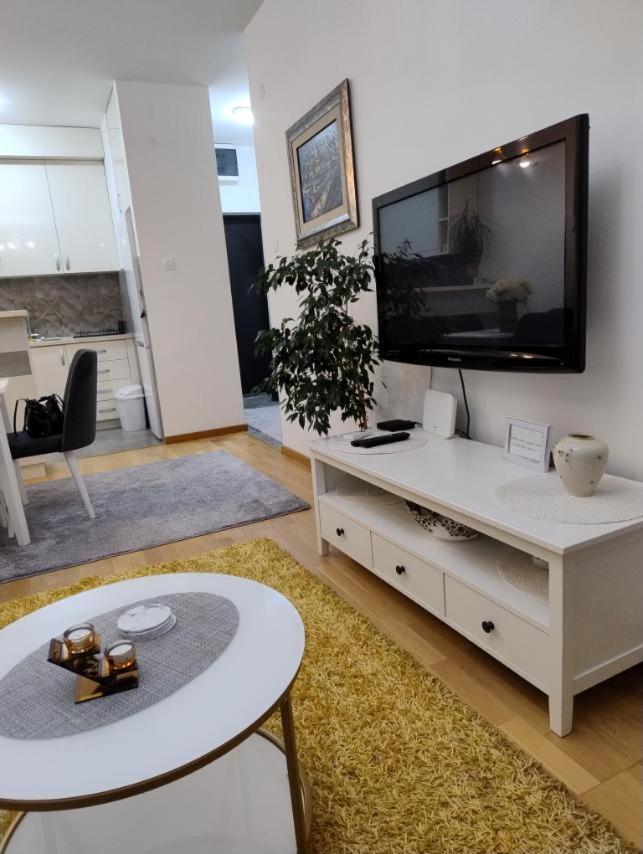 Lovely Apartment - Ljupki Stan Podgorica Exteriör bild